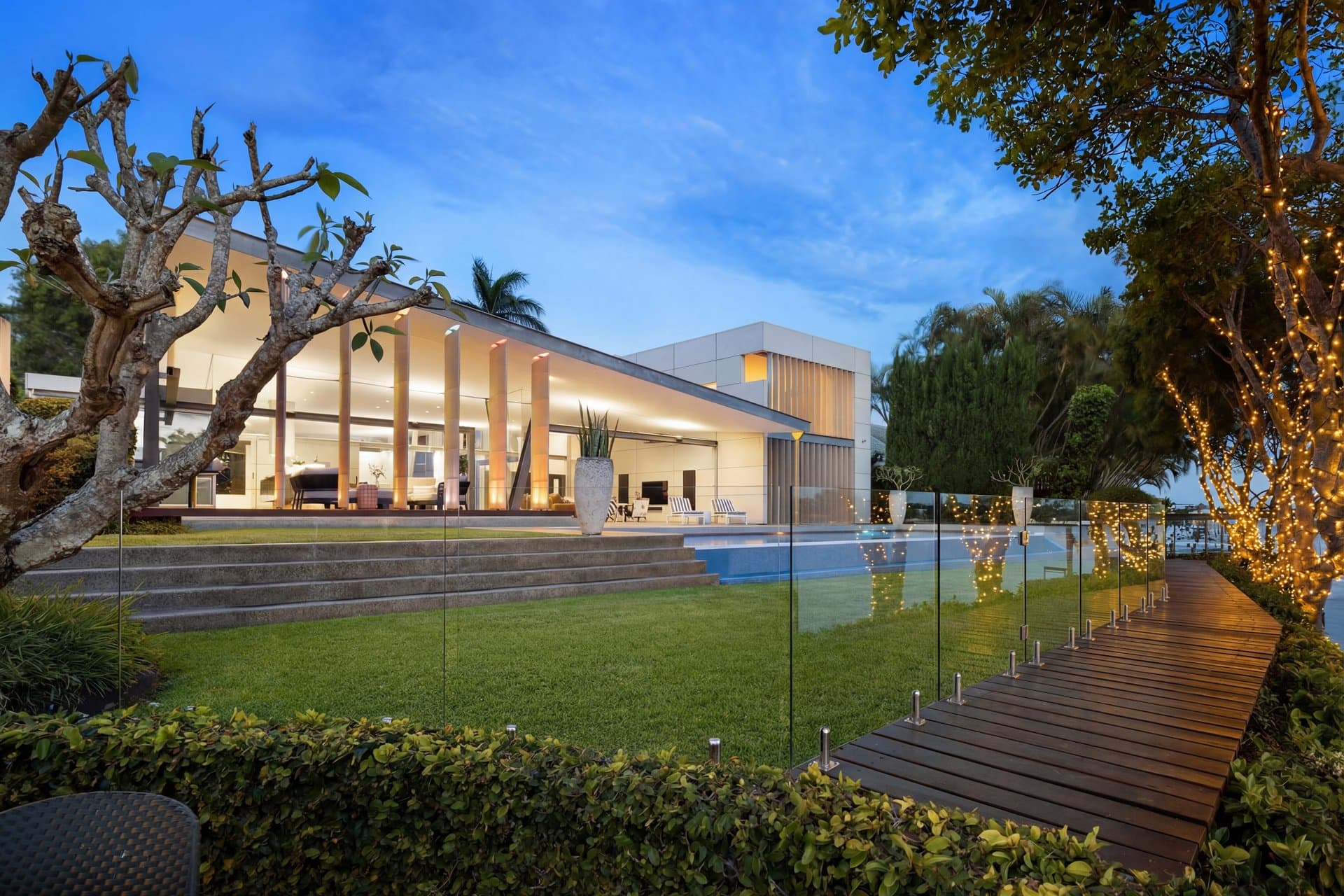 305 Monaco Street, Broadbeach Waters, QLD, 4218, Broadbeach Waters - Thumbnail 2