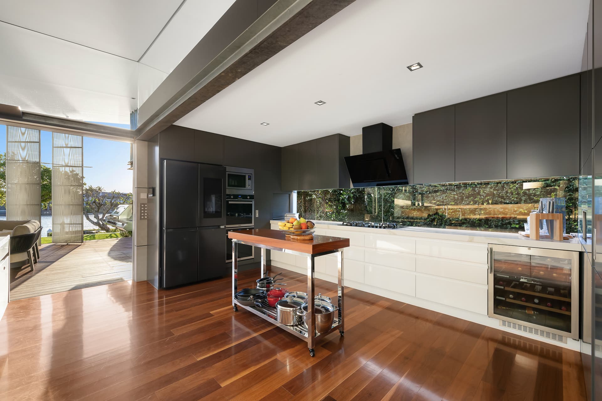305 Monaco Street, Broadbeach Waters, QLD, 4218, Broadbeach Waters - Thumbnail 7