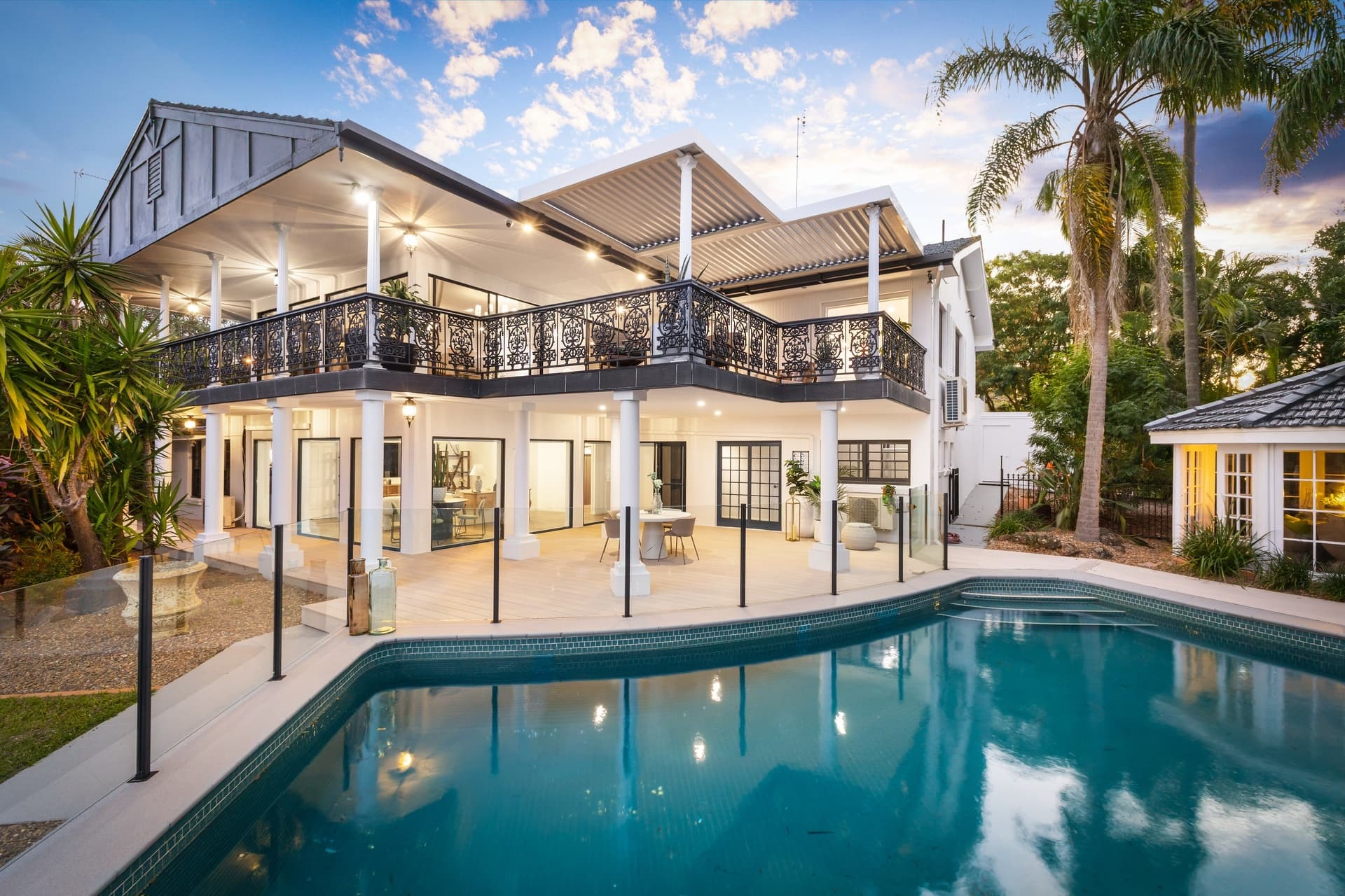 19 Wildash Street, Southport, QLD, 4215, Southport - Thumbnail 2