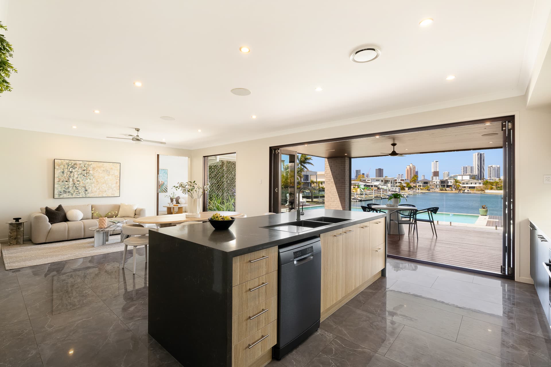 86 Rio Vista Boulevard, Broadbeach Waters, QLD, 4218, Broadbeach Waters - Thumbnail 4