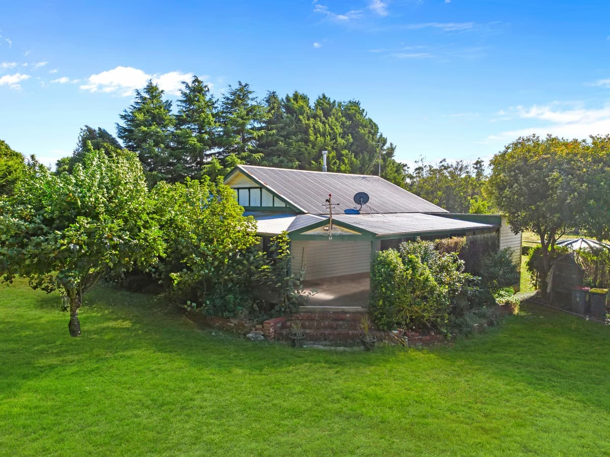1548 Ballan-Daylesford Road, KORWEINGUBOORA VIC 3461, Korweinguboora - Image 1