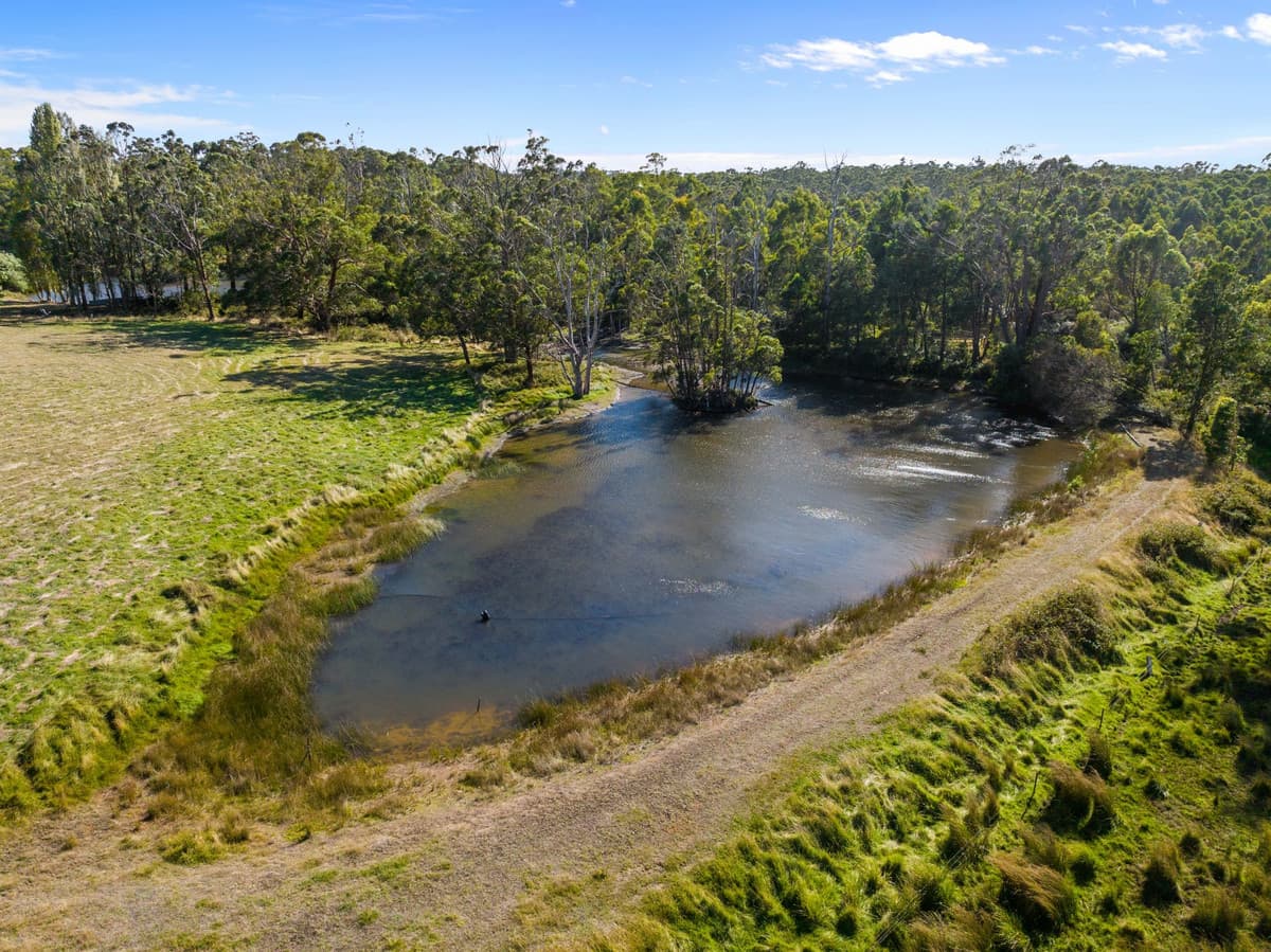 1548 Ballan-Daylesford Road, KORWEINGUBOORA VIC 3461, Korweinguboora - Thumbnail 3