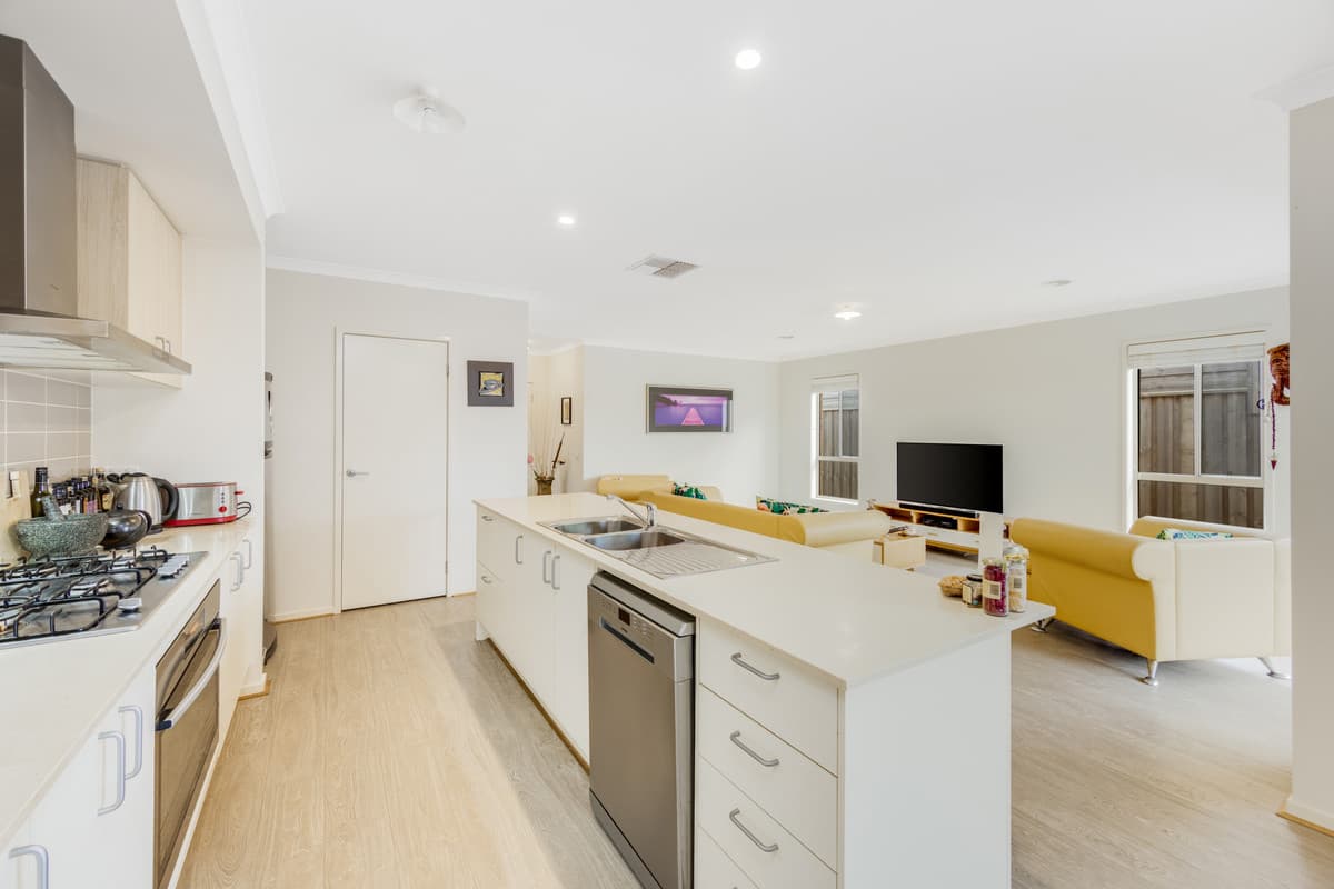 36 Stonebridge Road, Drysdale VIC 3222, Drysdale - Thumbnail 3