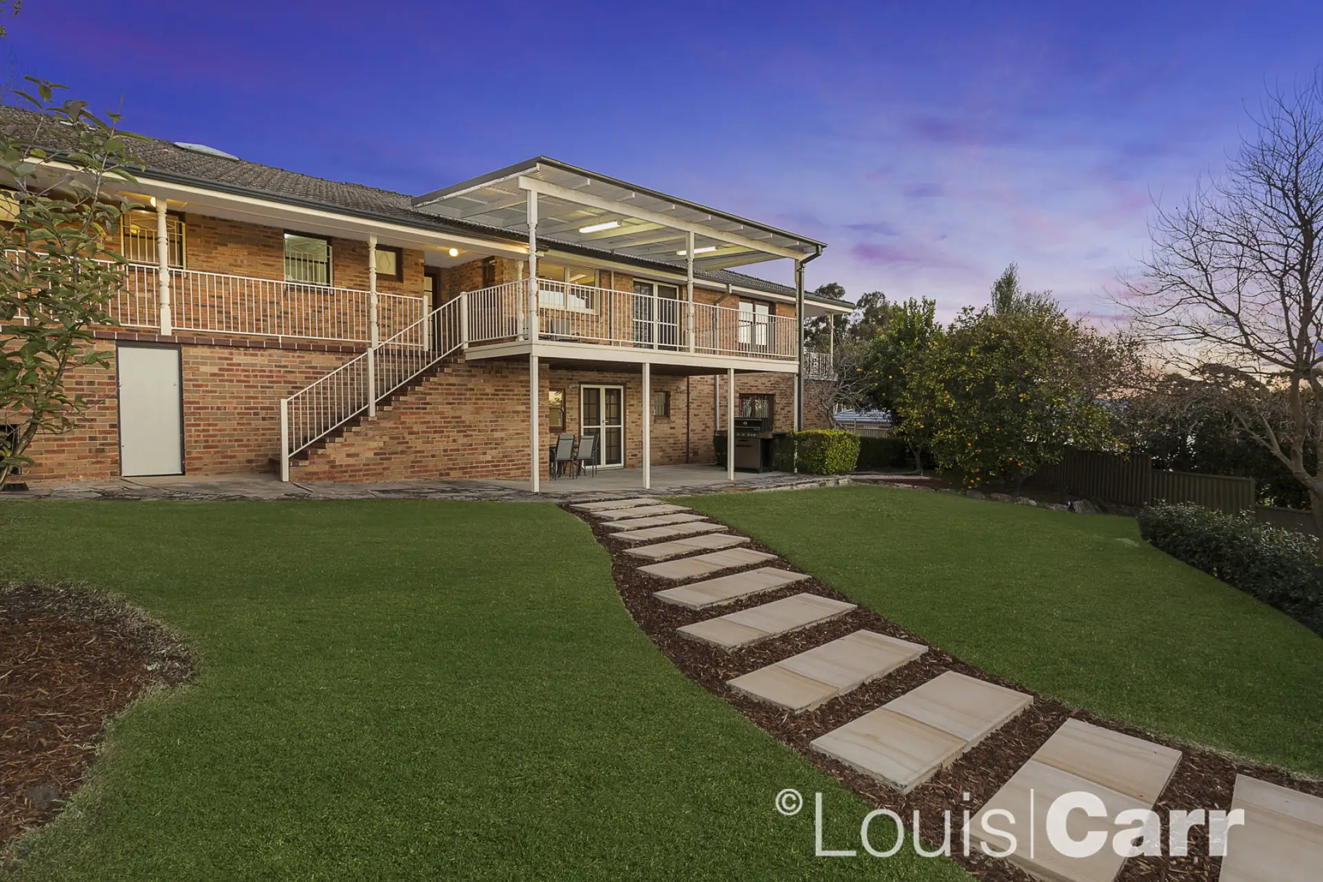 17 Davis Place, Glenhaven NSW, Glenhaven - Thumbnail 2