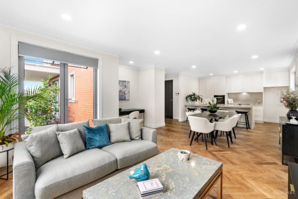 1/91 Warrigal Road, Surrey Hills - Thumbnail 2