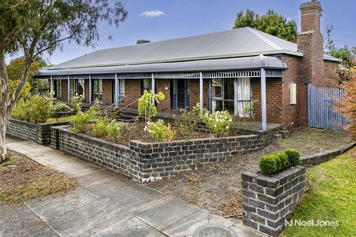 4 Lonsdale Avenue, Rowville - Image 1