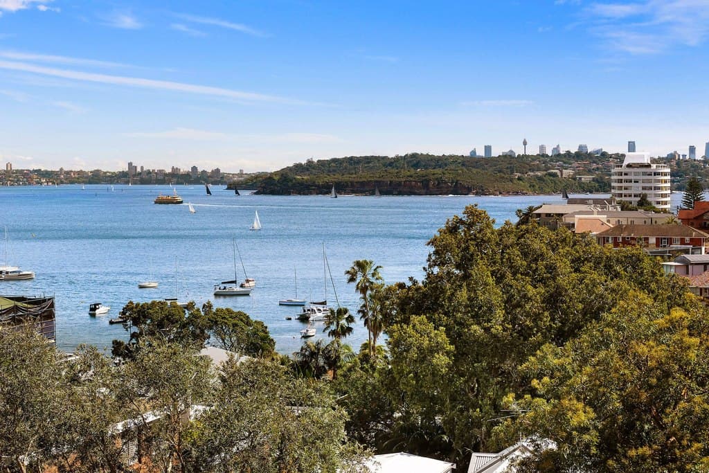 16/36 Osborne Road, Manly - Image 1