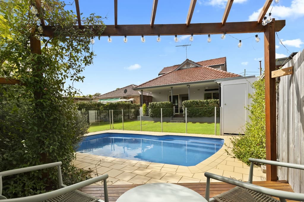 7 Vernon Avenue, Eastlakes - Image 1