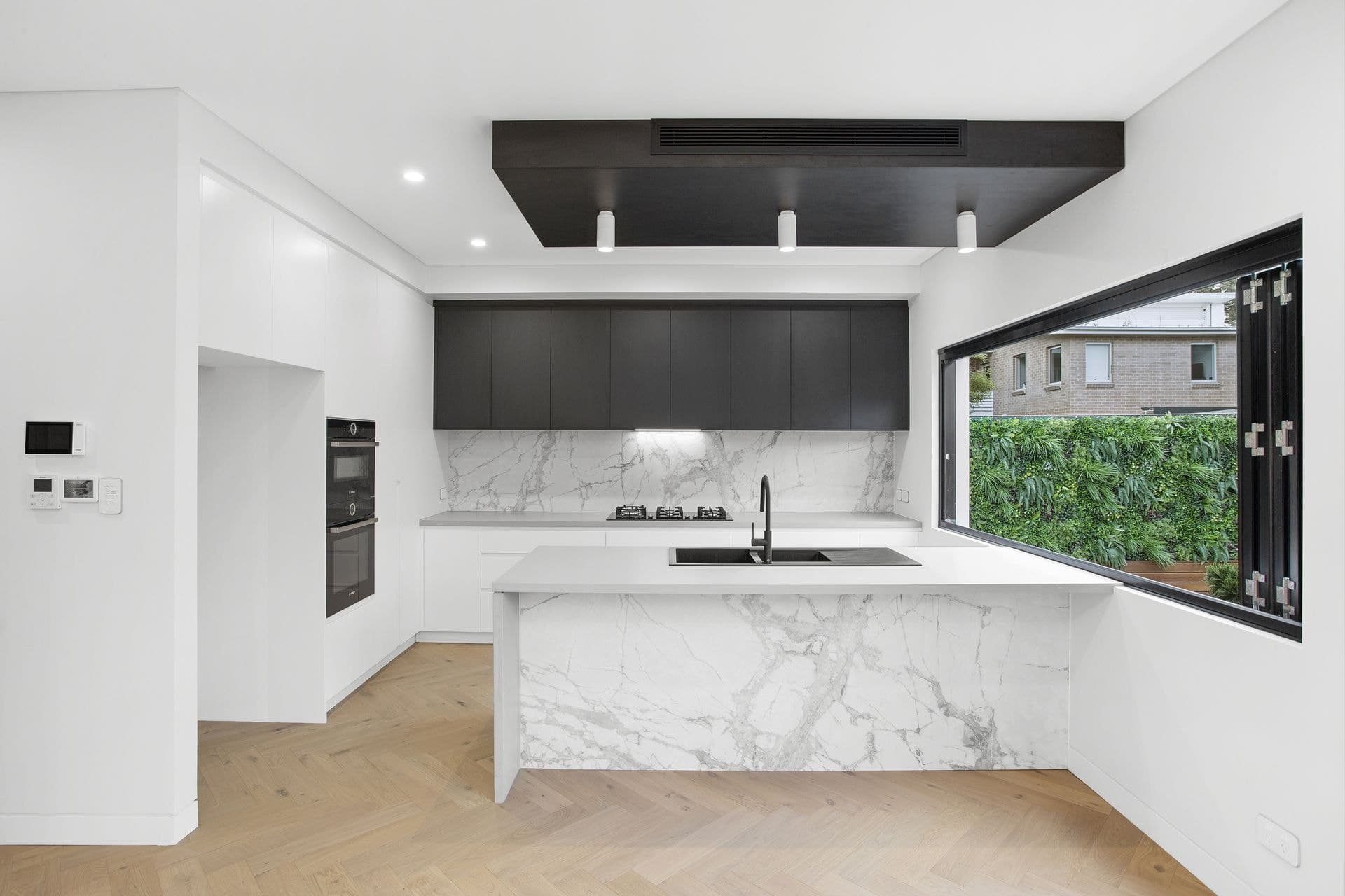 22 Livingstone Avenue, Botany - Thumbnail 2