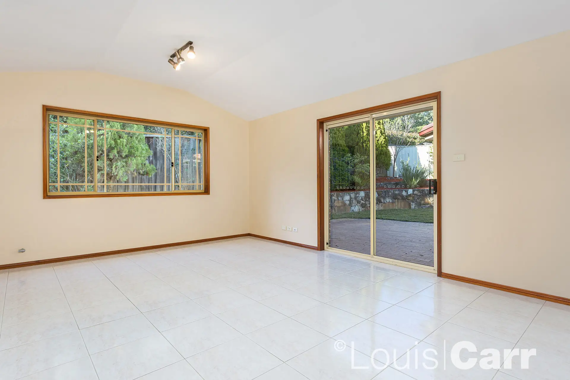 9 Parkwood Close, Castle Hill NSW, Castle Hill - Thumbnail 3