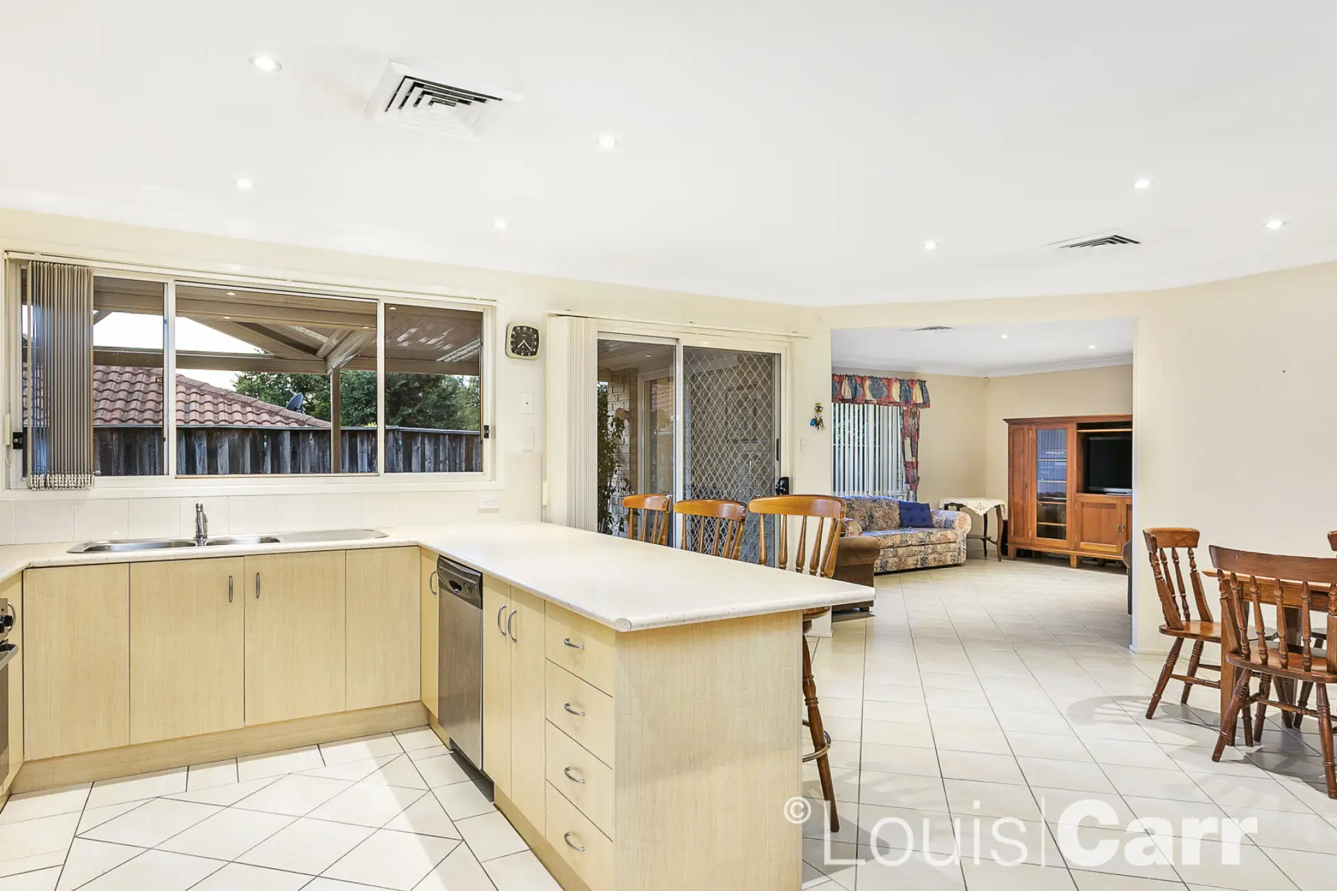 21 Forest Crescent, Beaumont Hills NSW, Beaumont Hills - Thumbnail 2