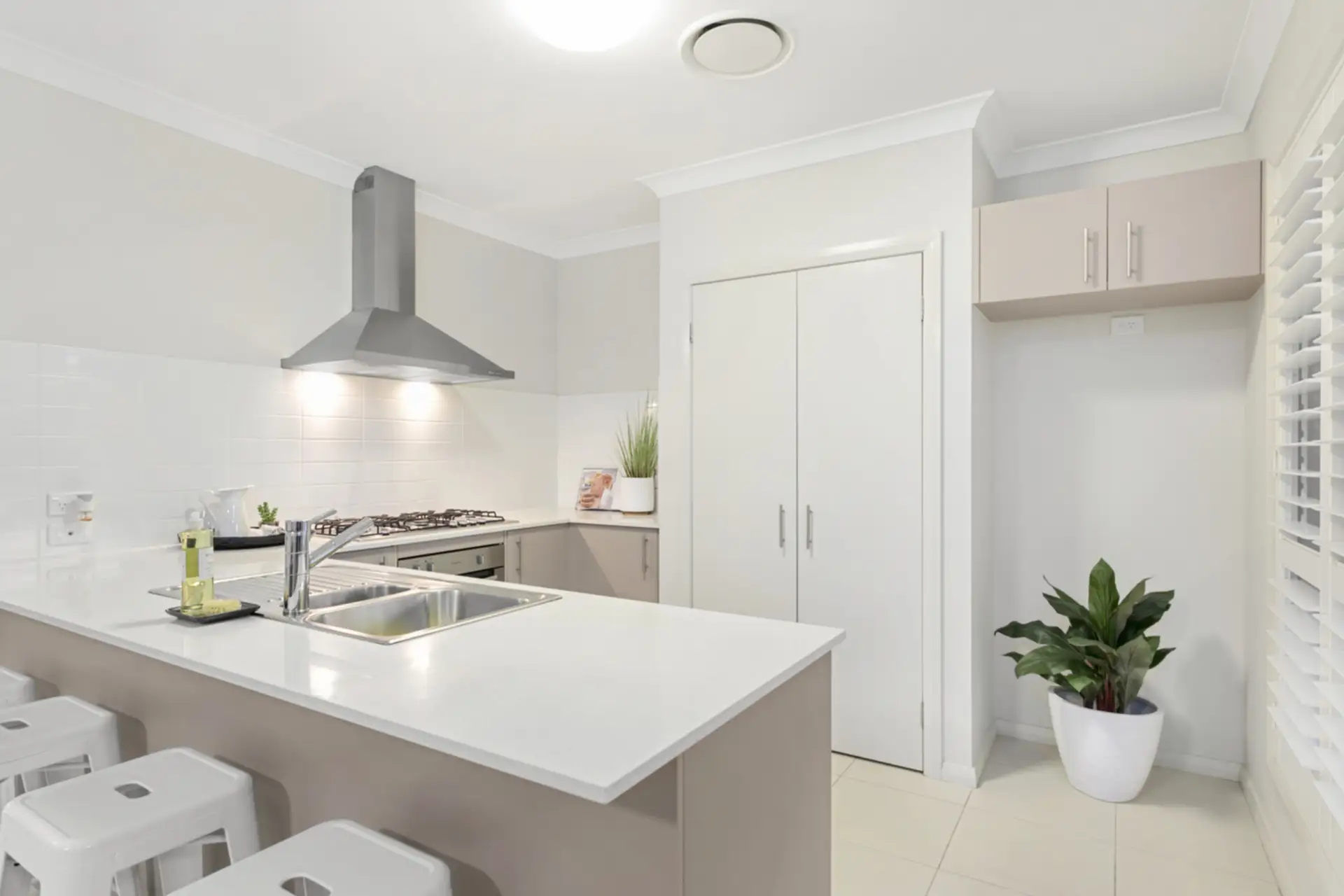 47 Hezlett Road, Kellyville NSW, Kellyville - Thumbnail 2