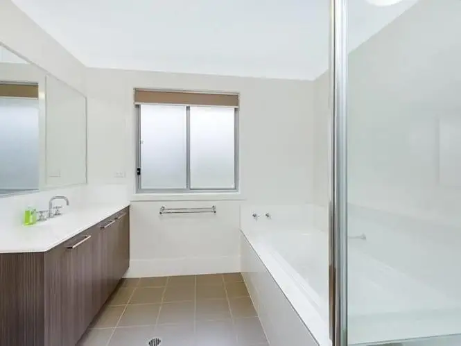 27 Lookout Circuit, Stanhope Gardens NSW, Stanhope Gardens - Thumbnail 6
