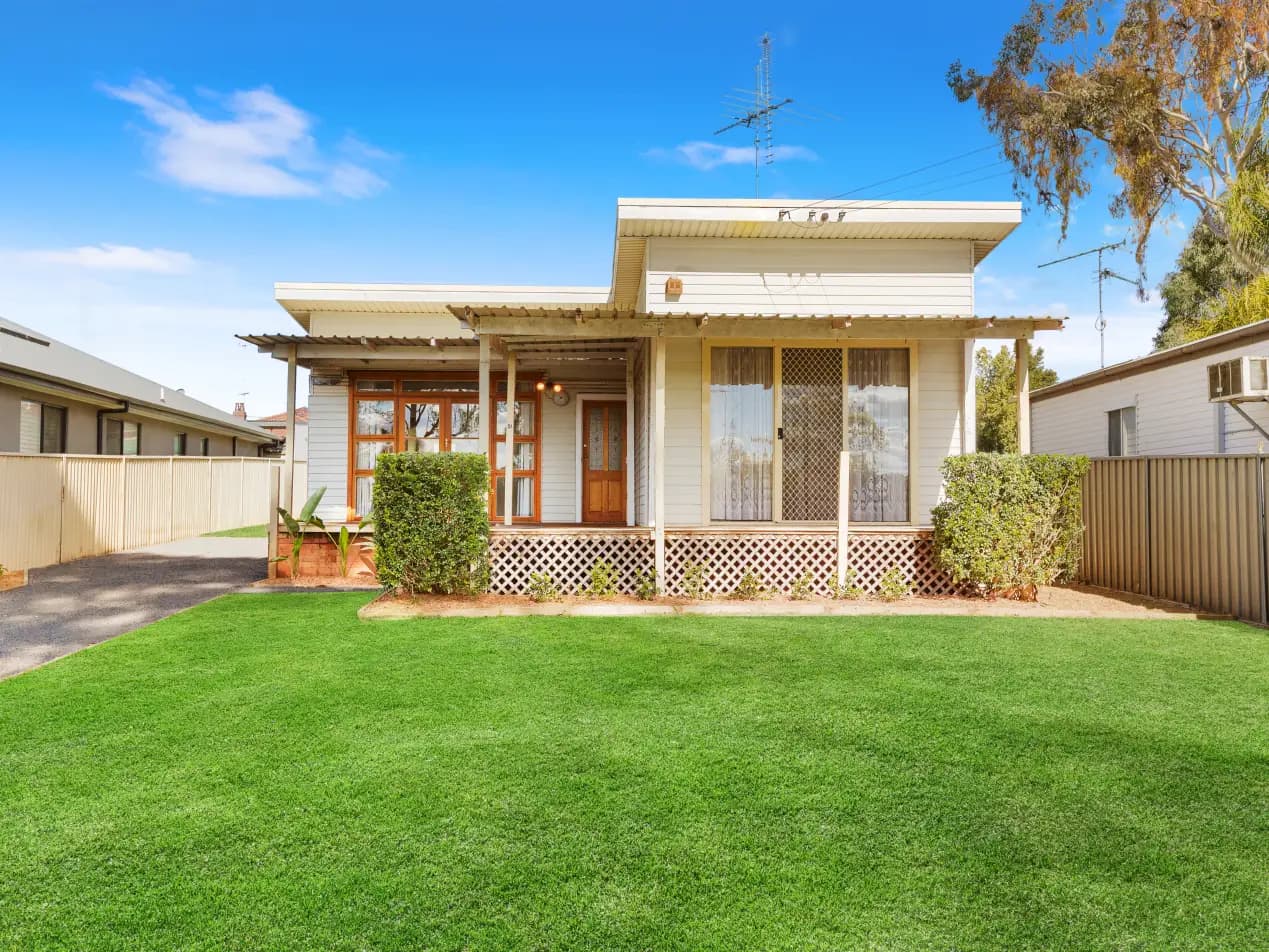 4 Gladstone Parade, Riverstone NSW, Riverstone - Image 1