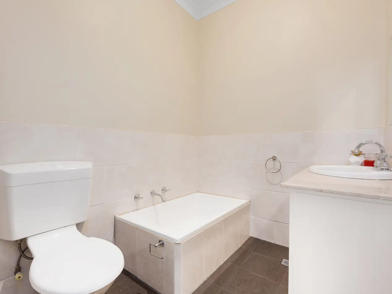 4 Gladstone Parade, Riverstone NSW, Riverstone - Thumbnail 6