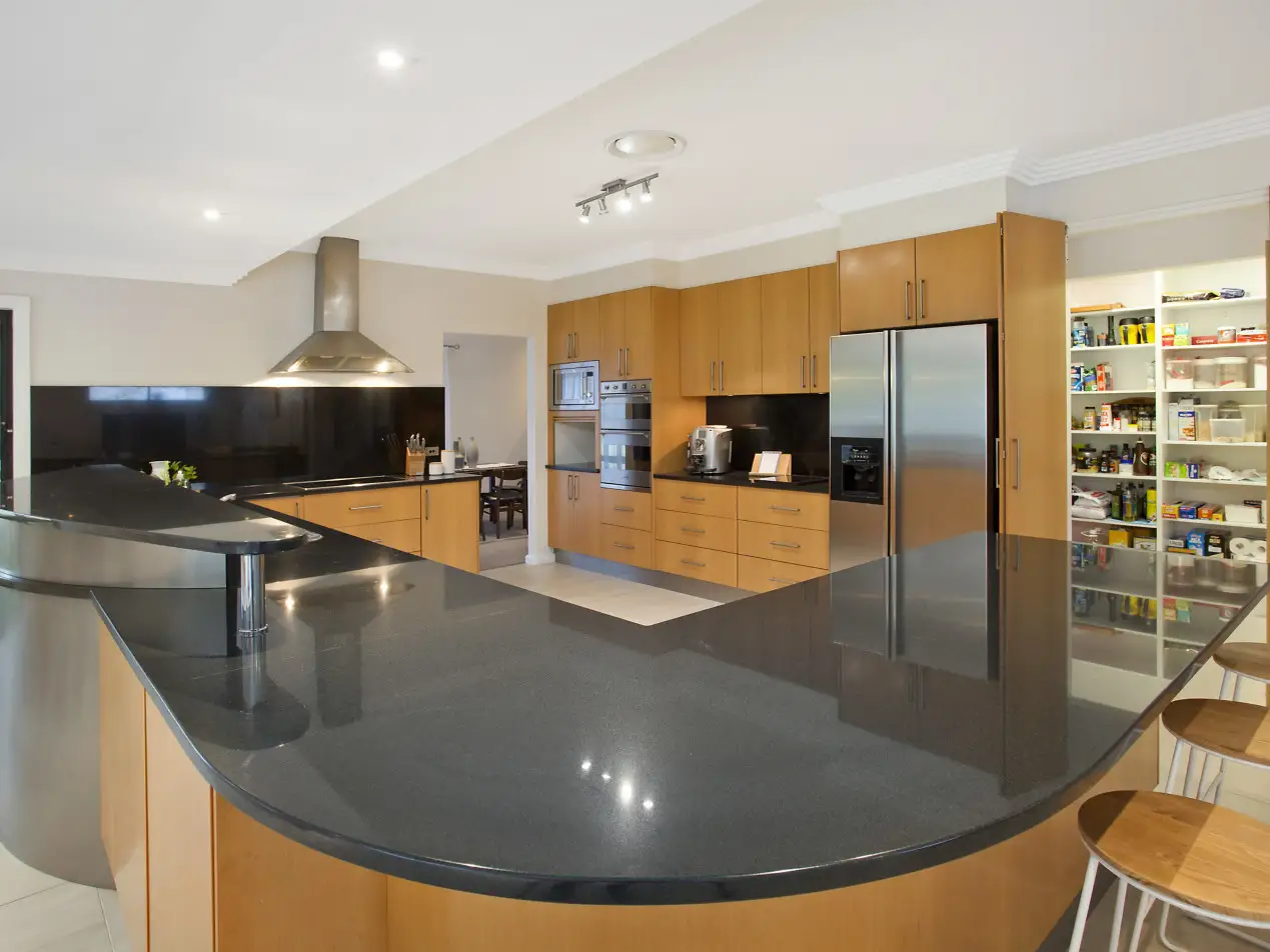 11 Crinan Court, Castle Hill NSW, Castle Hill - Thumbnail 5