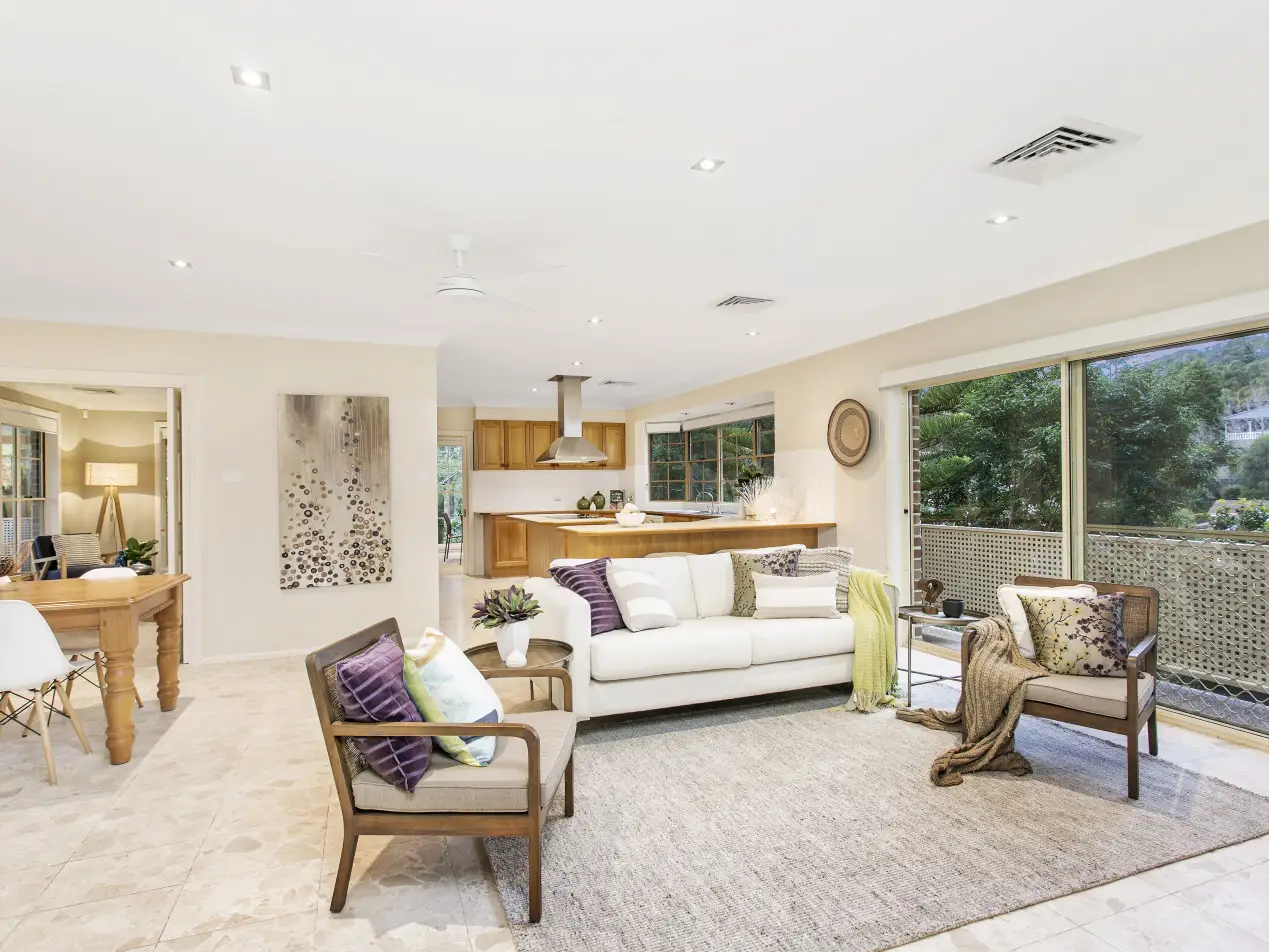 1 Joanne Close, Cherrybrook NSW, Cherrybrook - Thumbnail 2