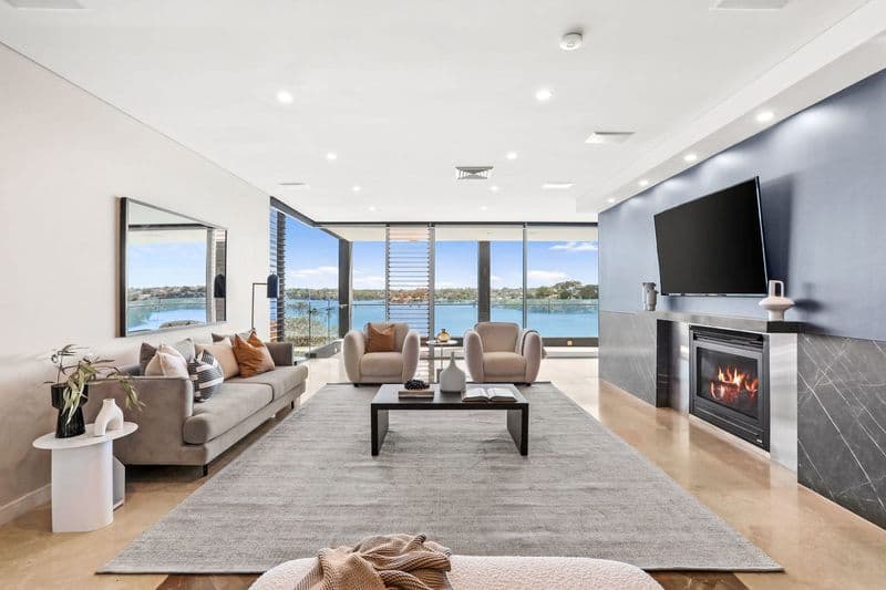 303/10																										Cornelia Road
														
								Toongabbie, NSW 2146, Blakehurst - Thumbnail 6