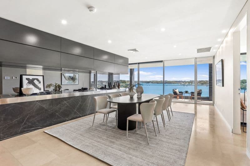 303/10																										Cornelia Road
														
								Toongabbie, NSW 2146, Blakehurst - Thumbnail 7