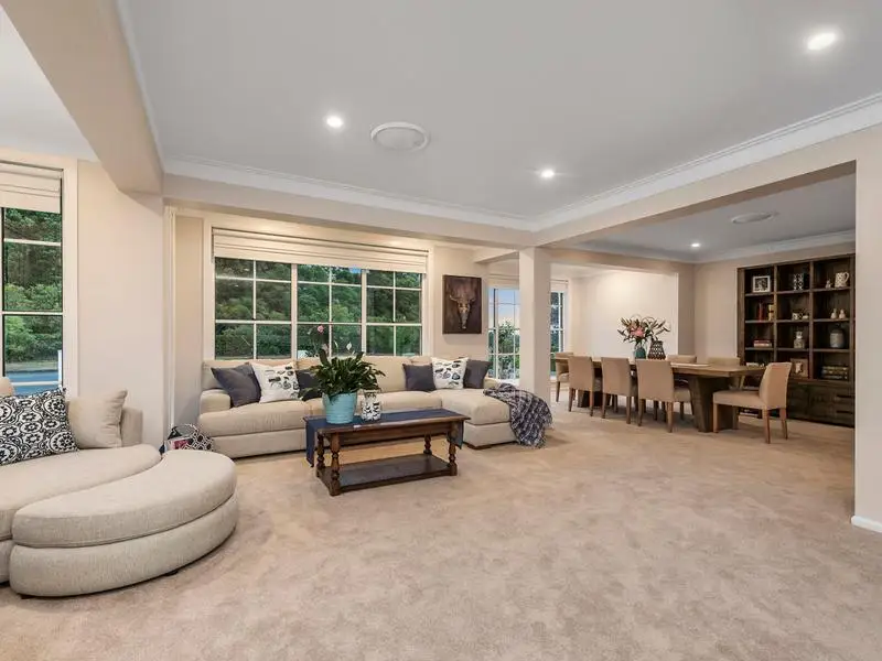 92 Gooraway Drive, Castle Hill NSW, Castle Hill - Thumbnail 3