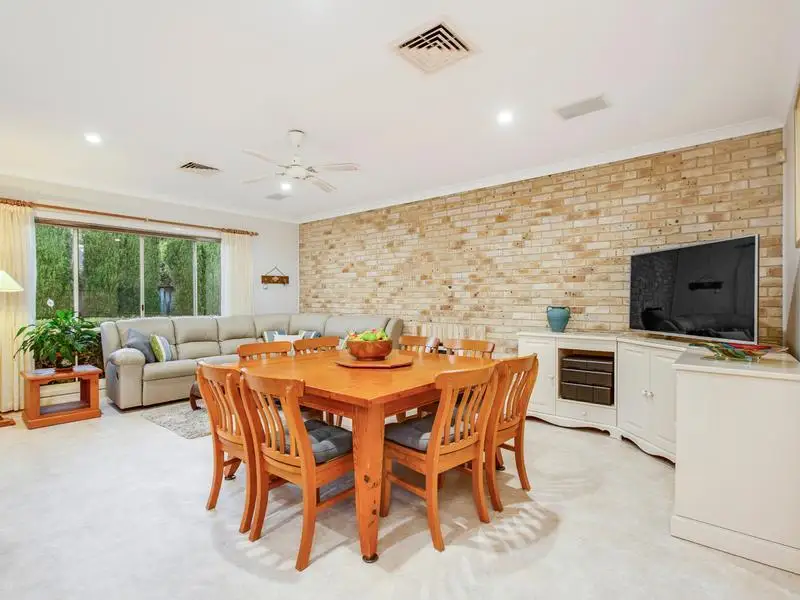 10 Chapel Close, Cherrybrook NSW, Cherrybrook - Thumbnail 5