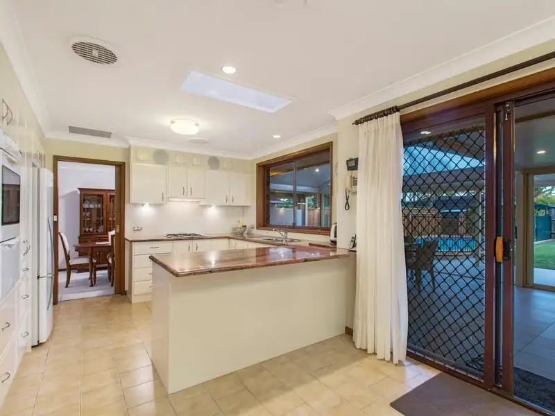 26 Wisteria Crescent, Cherrybrook NSW, Cherrybrook - Thumbnail 6
