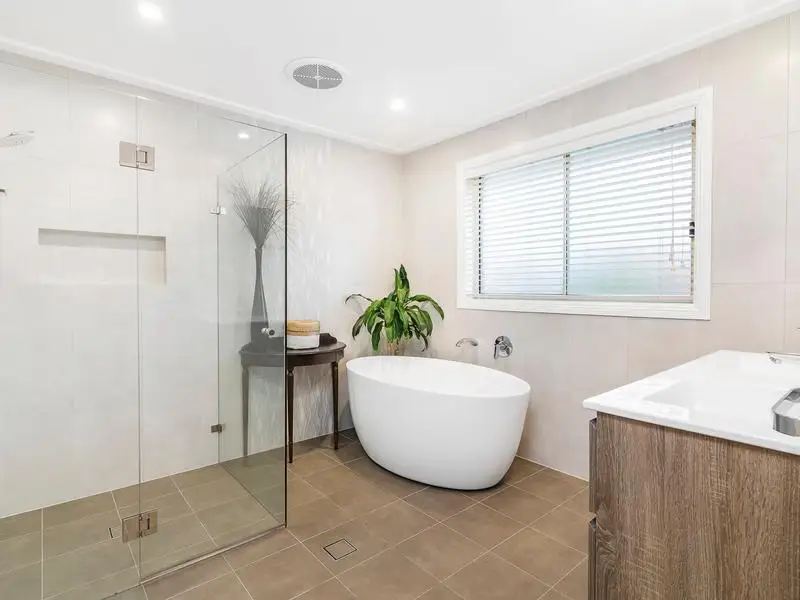 2 Worthing Place, Cherrybrook NSW, Cherrybrook - Thumbnail 3