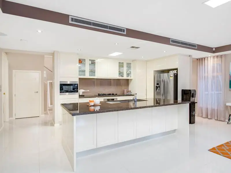 20 Darcey Road, Castle Hill NSW, Castle Hill - Thumbnail 3