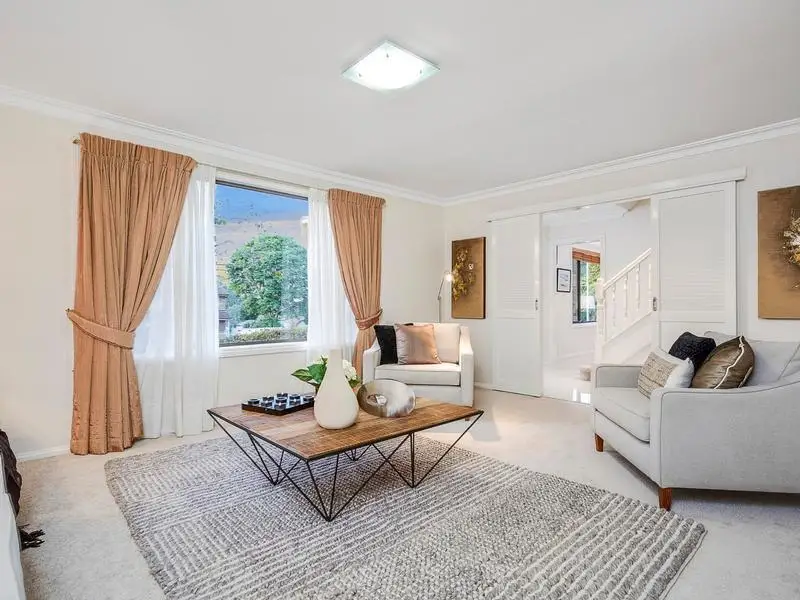 16 Barry Place, Cherrybrook NSW, Cherrybrook - Thumbnail 3