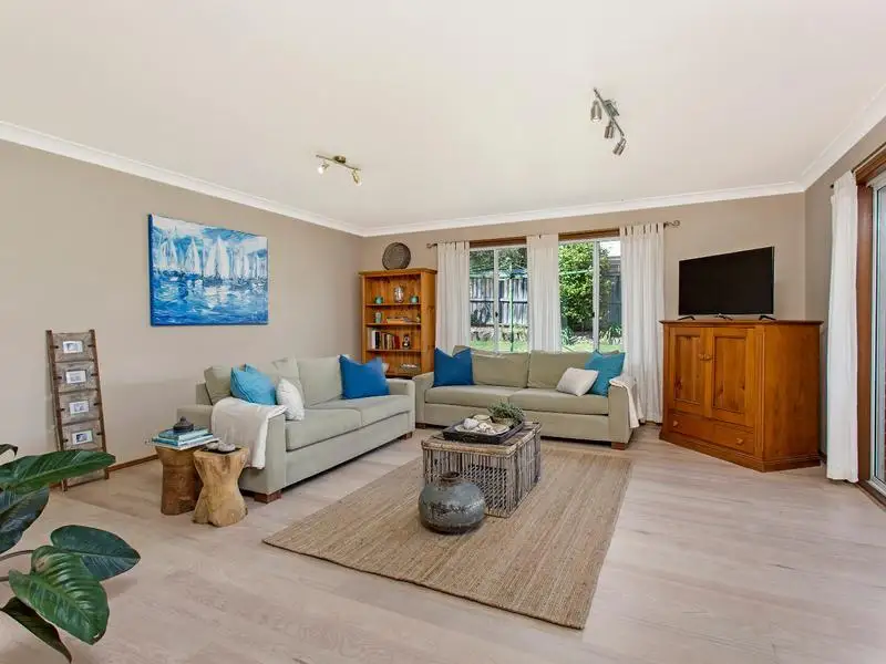 12 Longworth Crescent, Castle Hill NSW, Castle Hill - Thumbnail 2