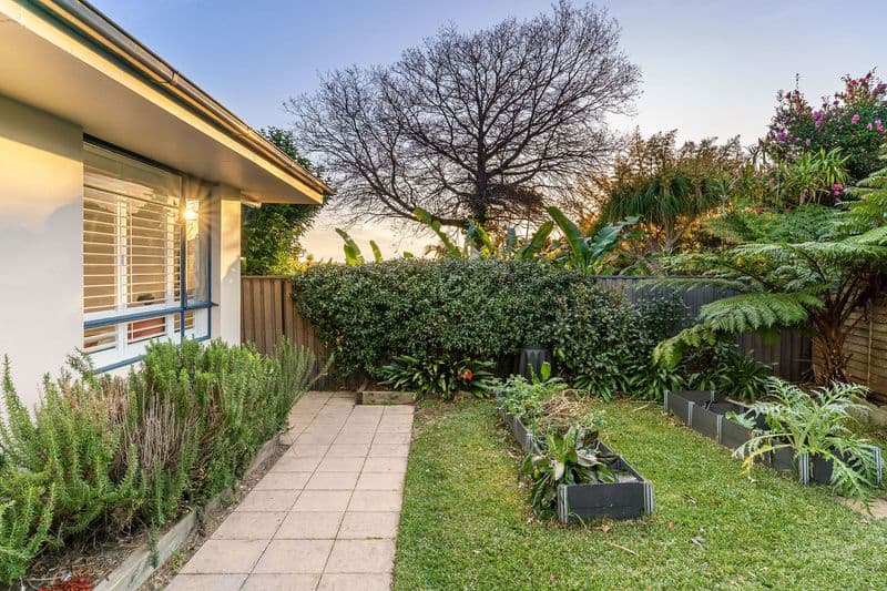 8 Roscommon Crescent, Killarney Heights, Killarney Heights - Thumbnail 4