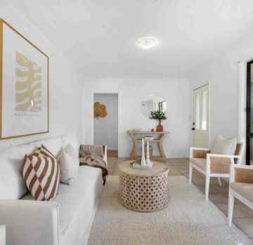 15 Rowley Ave, Just Listed - Image 1
