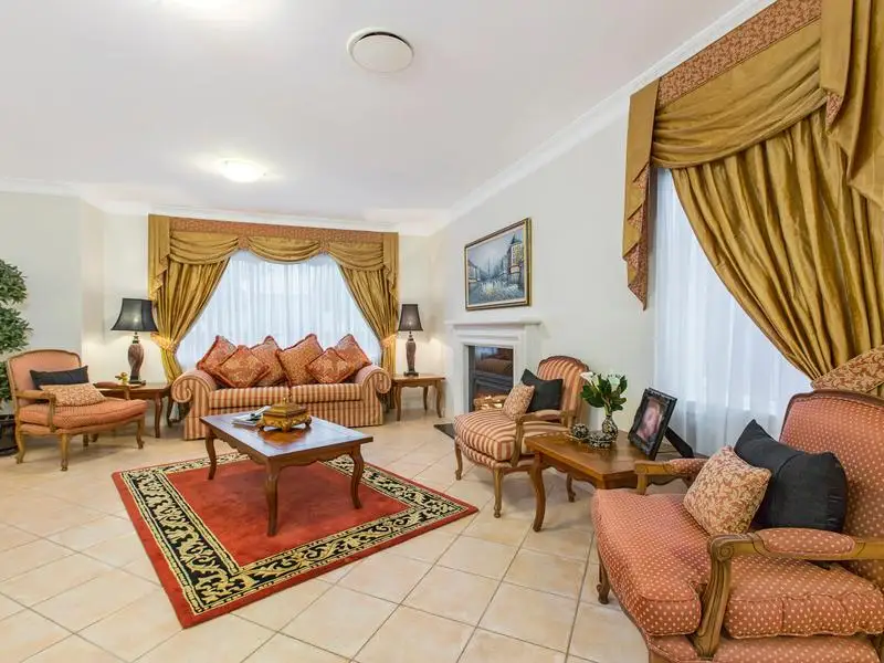 12 Carrbridge Drive, Castle Hill NSW, Castle Hill - Thumbnail 5