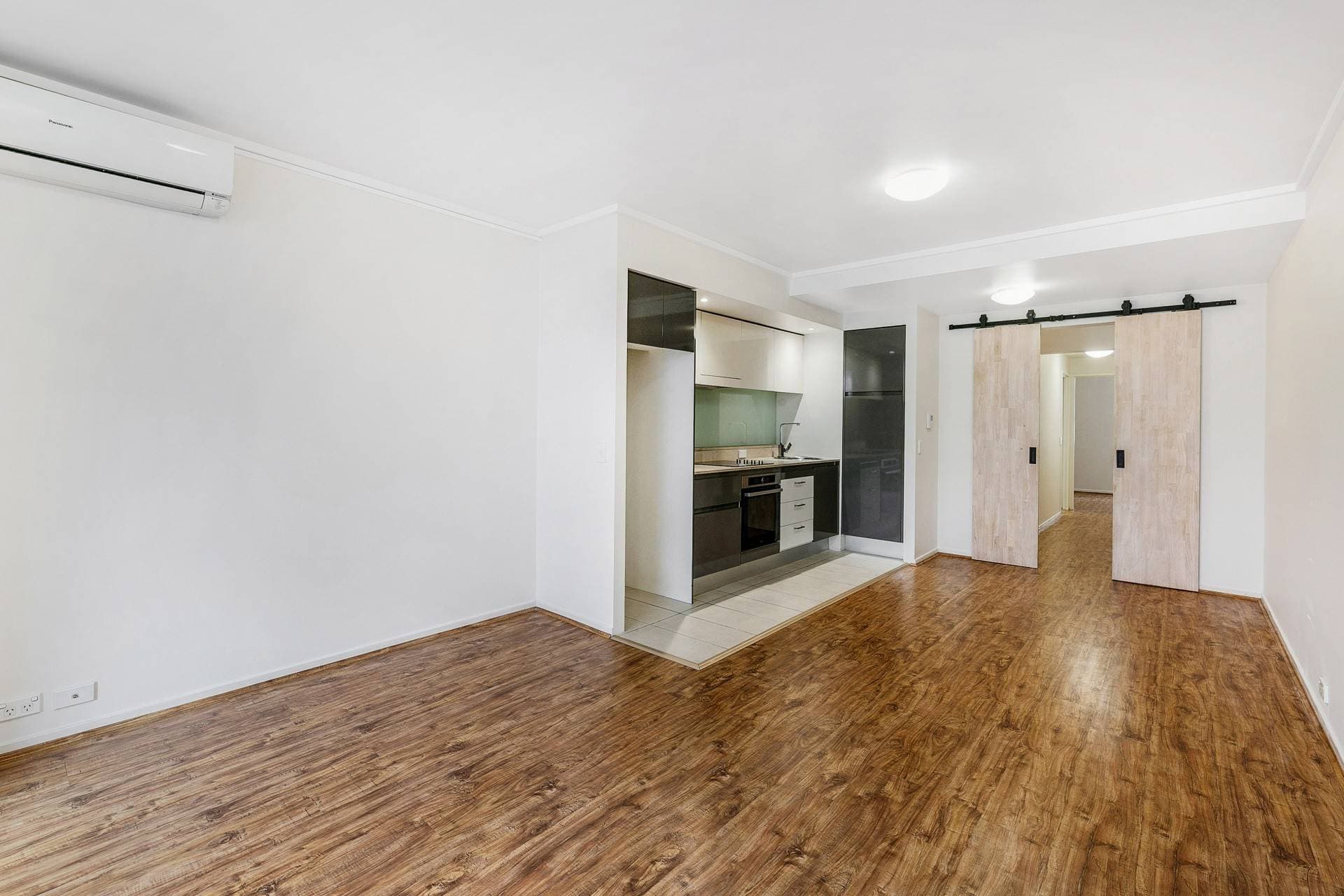 N209/2-6 Mandible Street, Just Listed - Thumbnail 6