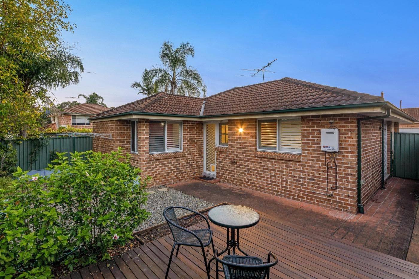 6/19-21 Roseland Avenue, Just Listed - Image 1