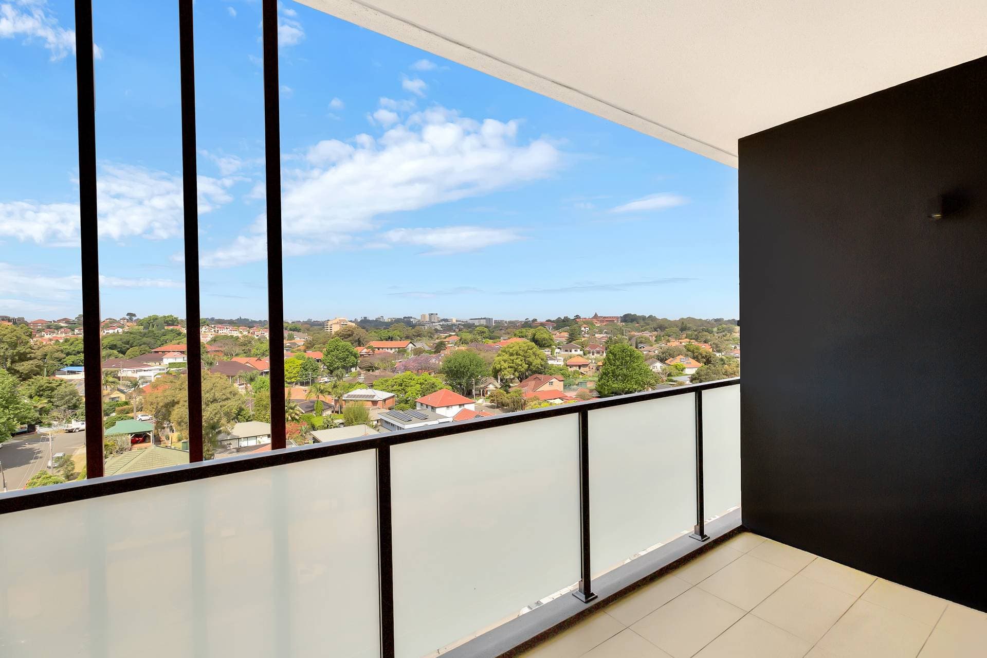 875, 2 Defries Avenue, Just Listed - Thumbnail 8