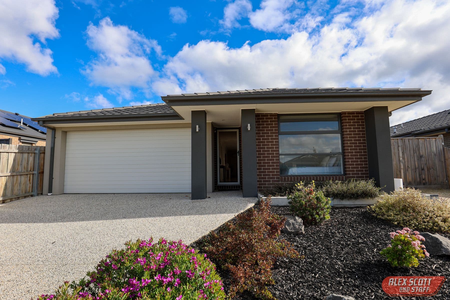 15 Bowline Court, Coronet Bay, Coronet Bay - Thumbnail 2