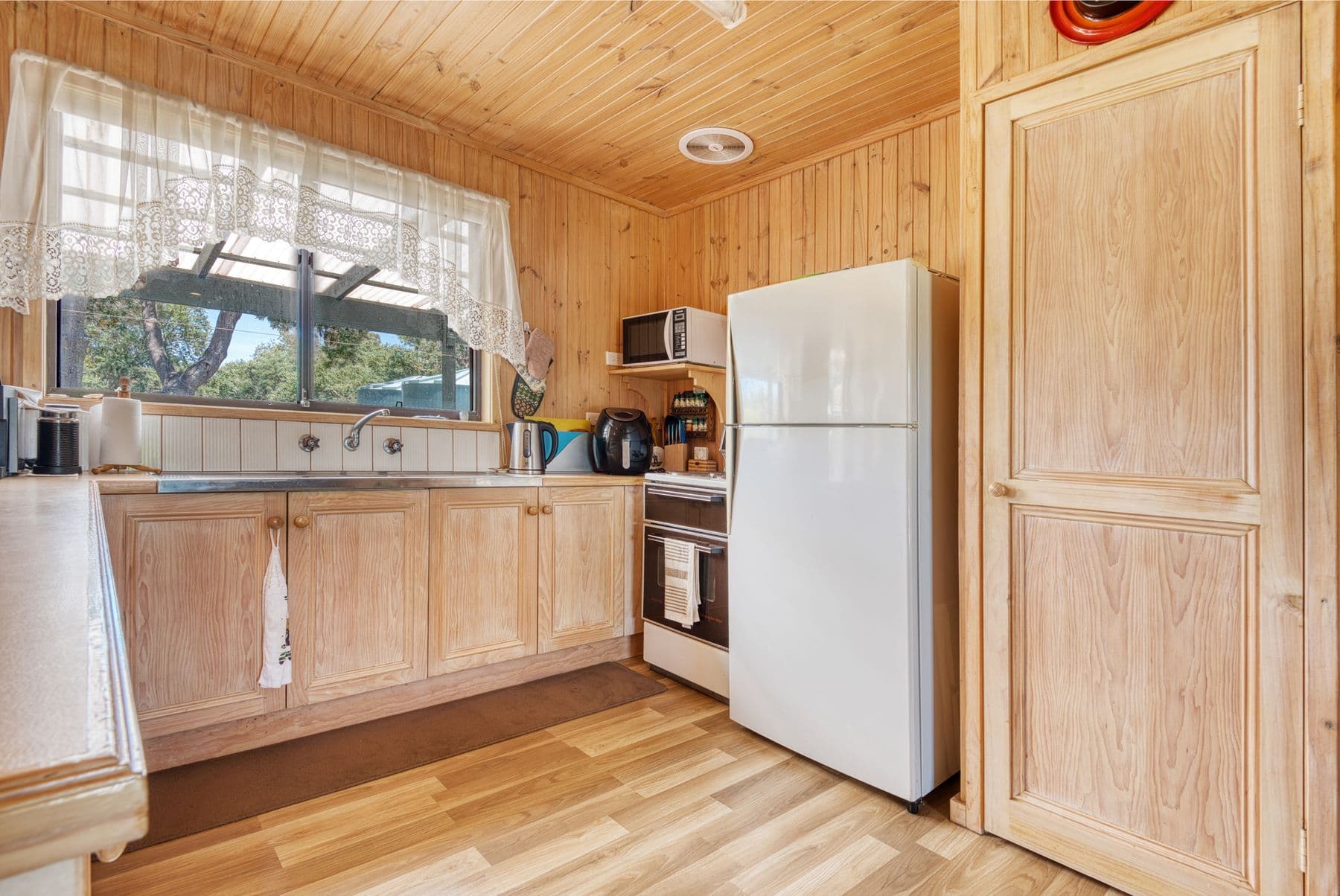 17 Condon Crescent, Venus Bay, Venus Bay - Thumbnail 2