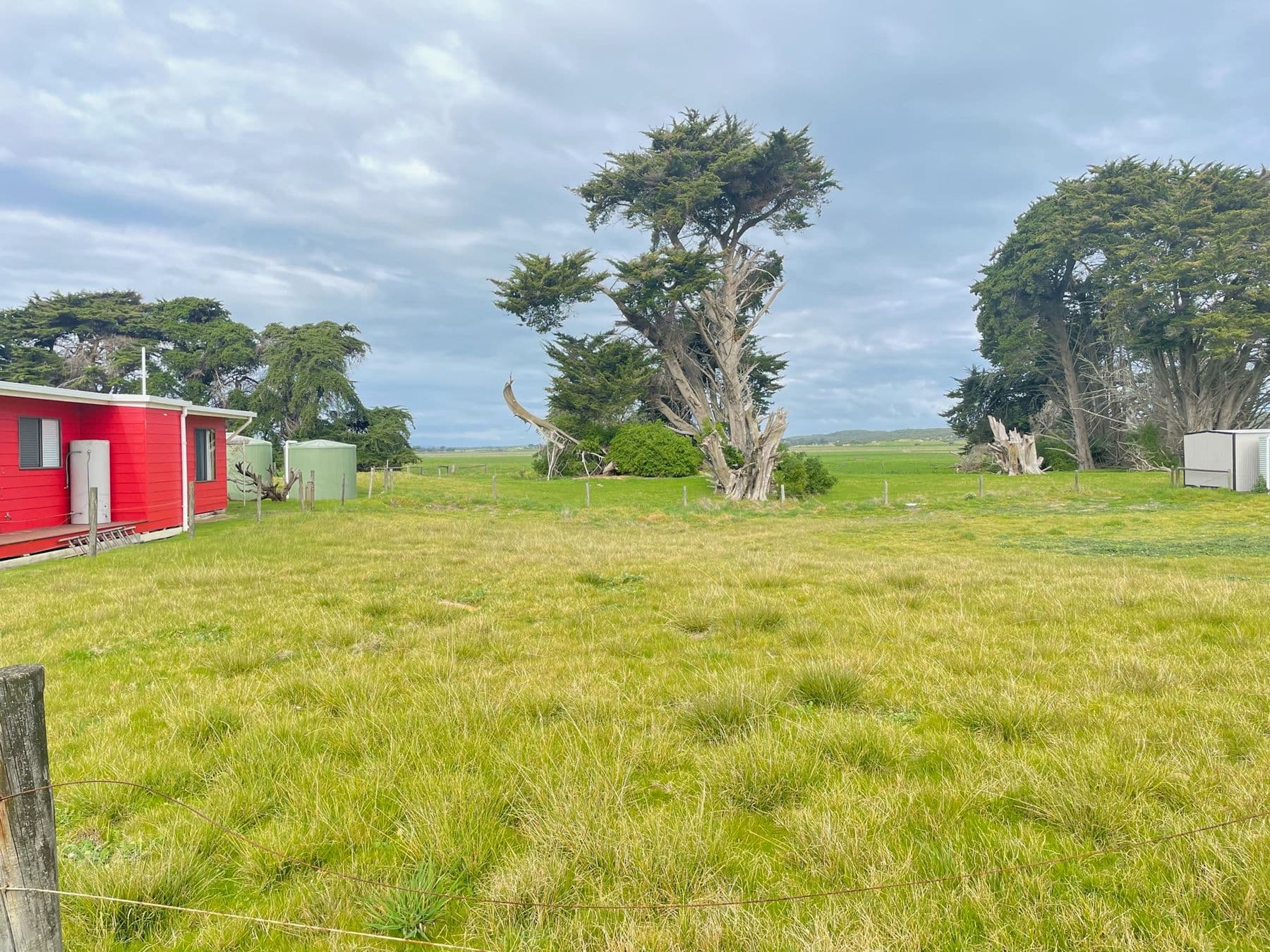 5 Pluto Drive, Venus Bay, Venus Bay - Image 1