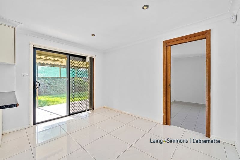 6 Howitt Place, Bonnyrigg, Bonnyrigg - Thumbnail 6
