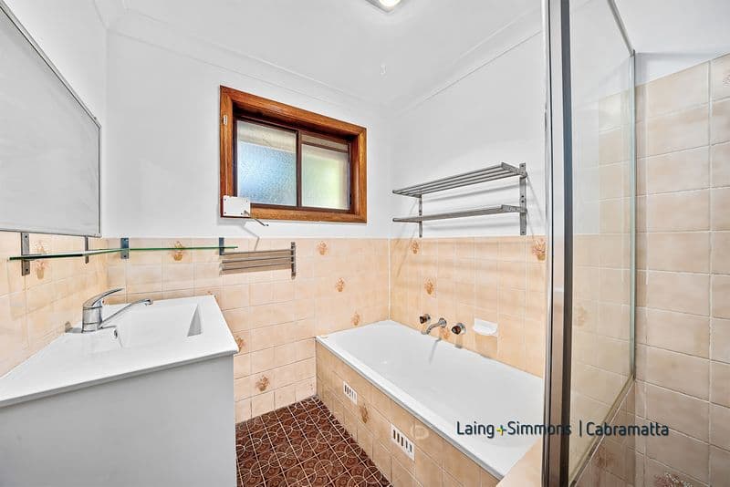 6 Howitt Place, Bonnyrigg, Bonnyrigg - Thumbnail 7
