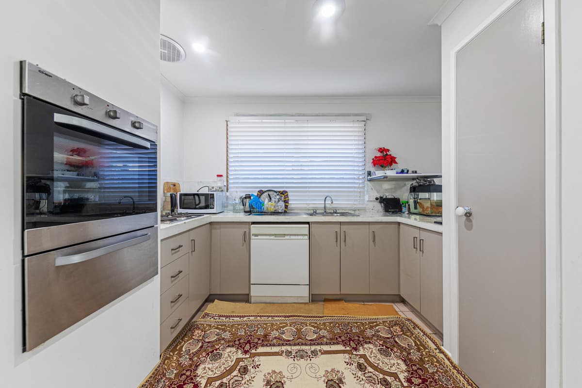 4 Edeys Run, Hampton Park VIC 3976, Hampton Park - Thumbnail 4