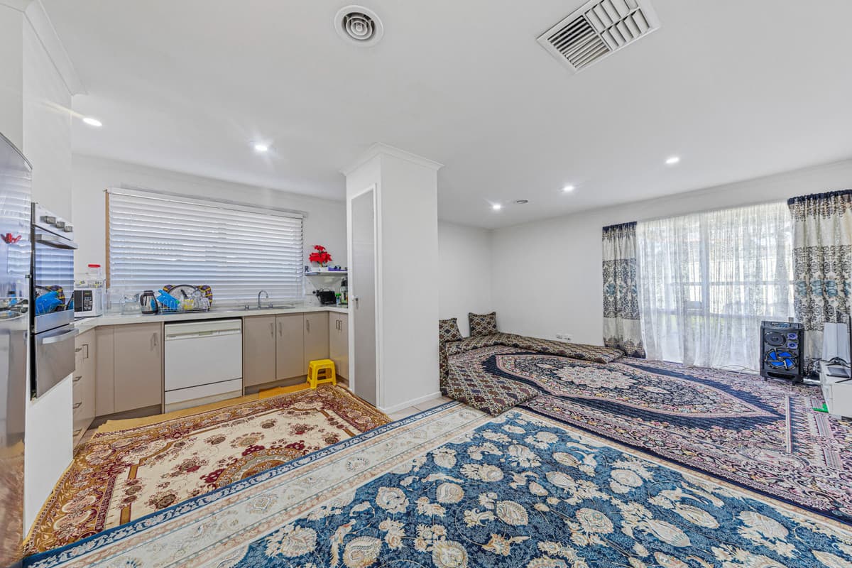 4 Edeys Run, Hampton Park VIC 3976, Hampton Park - Thumbnail 5