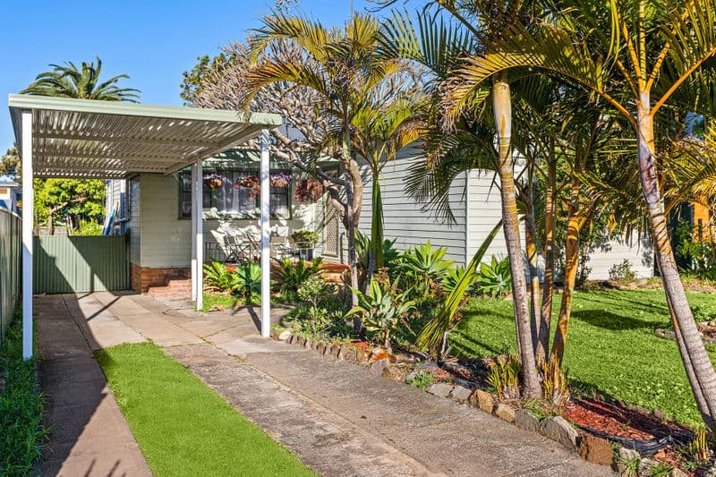 2 Hood Street, Miranda, St Clair - Image 1