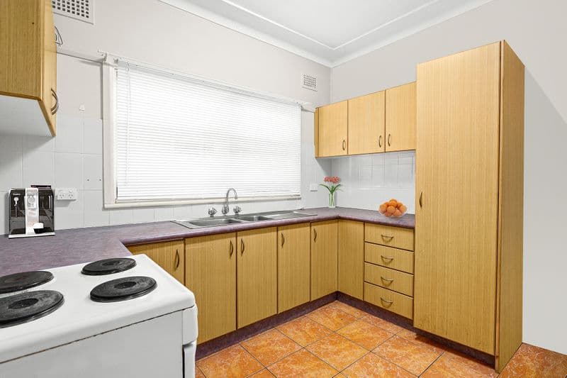 2 Hood Street, Miranda, St Clair - Thumbnail 3