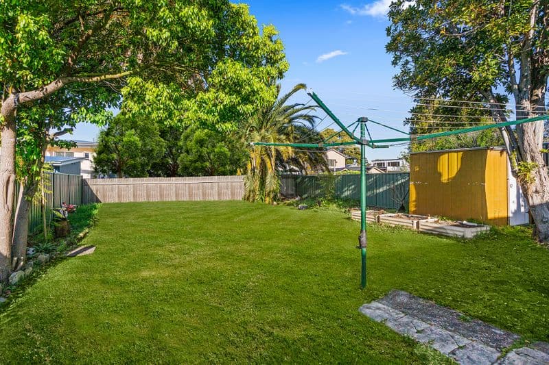 2 Hood Street, Miranda, St Clair - Thumbnail 6