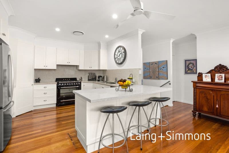 7 Glen Court, Black Head, Armidale - Thumbnail 2