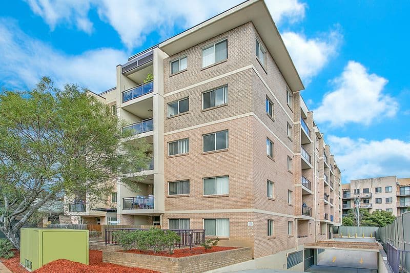 29/2-4 Fifth Avenue, Blacktown, Dee Why - Image 1
