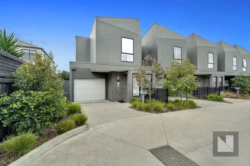 46 Piccolo Circuit, Williamstown North - Image 1