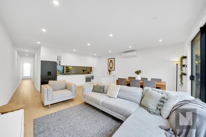 46 Piccolo Circuit, Williamstown North - Thumbnail 3